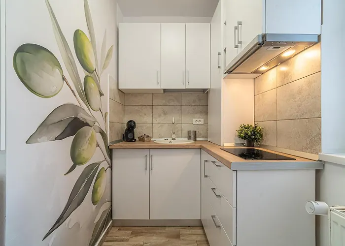 아파트 Stylish Near Parliament Palace & Cathedral - By Happy Guest *